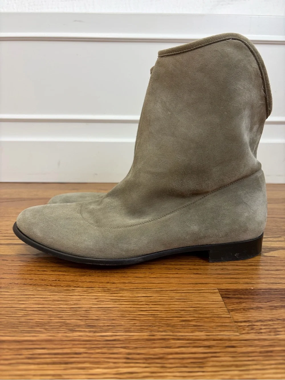 Jimmy Choo Grey Suede Ankle Boots (39)